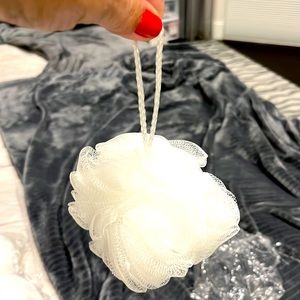 10 new bath loofas all white